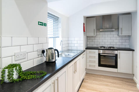 231 Leek Road kitchen 3