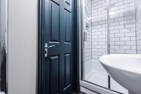 Flat K, HF, Bathroom 4