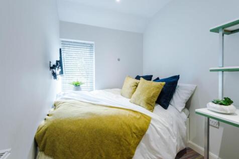 27CS Bedroom