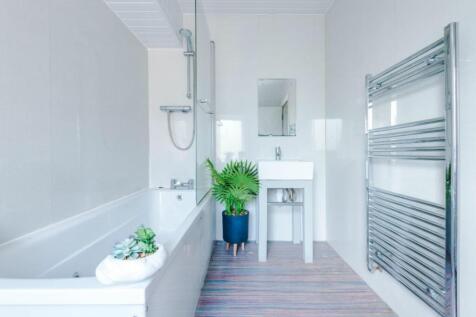 27CS Bathroom