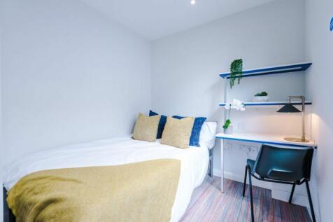 5HS Bedroom 1