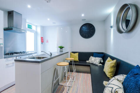 5HS Living Area