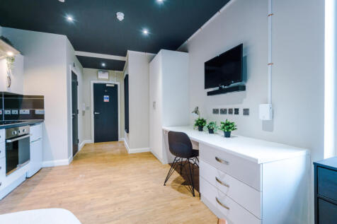 Flat 7, UNW, 6