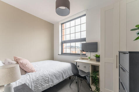 The Hosiery Factory Flat J Bedroom 1