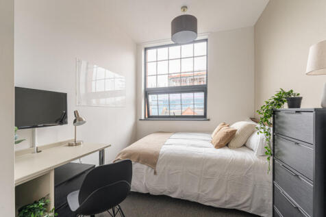 The Hosiery Factory Flat J Bedroom 3