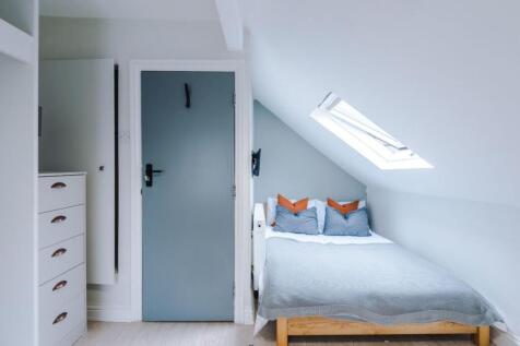 161MR - Bedroom 9