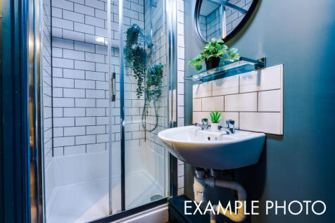 Flat 28, Shoe and Boot, Example, Bathroom 2
