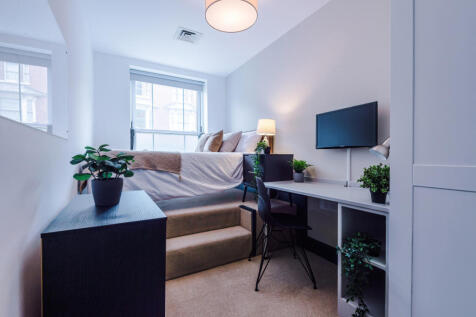 Flat 3, Shoe and Boot, Bedroom 8