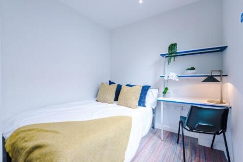 5HS Bedroom 1