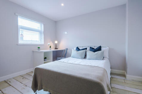 28 Esher Road Bedroom 3
