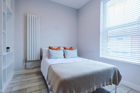 28 Esher Road Bedroom 5