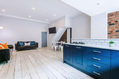 28 Esher Road Kitchen 2