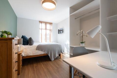 35KR - Bedroom 2