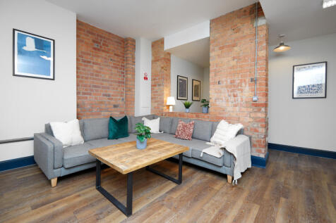 Shoe &amp; Boot Factory, Flat 14 Living Room 7
