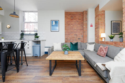 Shoe &amp; Boot Factory, Flat 14 Living Room 6