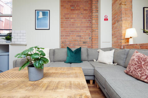Shoe &amp; Boot Factory, Flat 14 Living Room 3