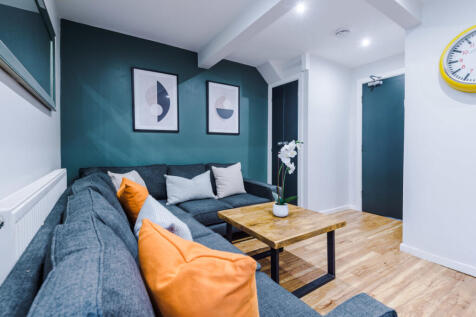 60b Derby, Living Room 4