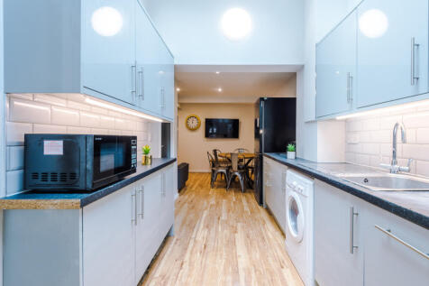 60b Derby, Kitchen 3