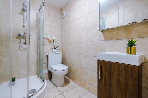 60b Derby, Bathroom 2