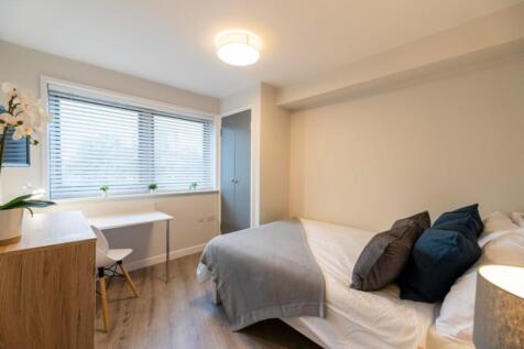 1FSF2 - Bedroom
