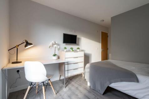 1FSF2 - Bedroom