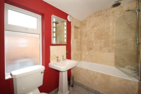 122PR Bathroom