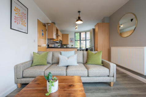 Hope Court Flat 10 kitchen 1