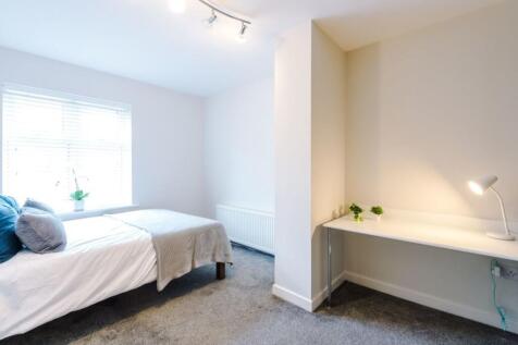 5SG - Bedroom 2