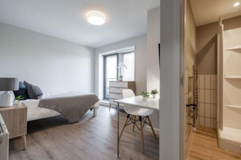 1FSF11 - Bedroom