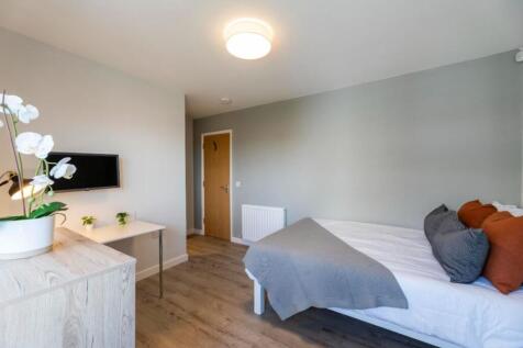 1FSF11 - Bedroom