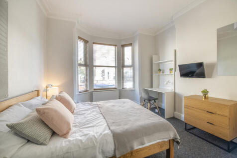 11 Arthur, Bedroom 12