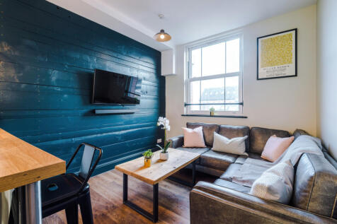 Flat 18, Shoe and Boot, Living Room