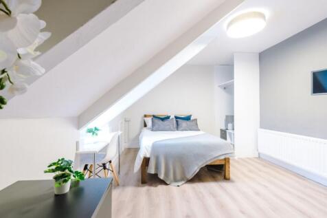 198SR - Bedroom