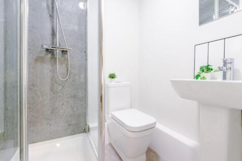 198SR - Bathroom