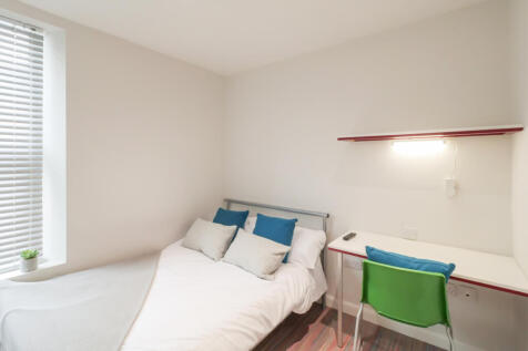 82 Ashford Street, bedroom 1