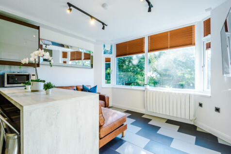 Jesmond View, Block B, Flat 8, Living room 2