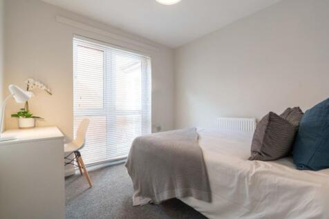 Flat C Portland Road