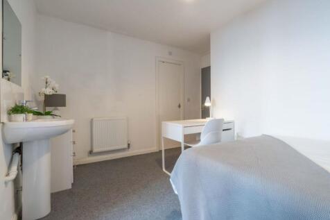 Flat C Portland Road