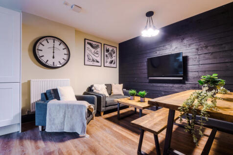 Flat V, HF, Living Room 2