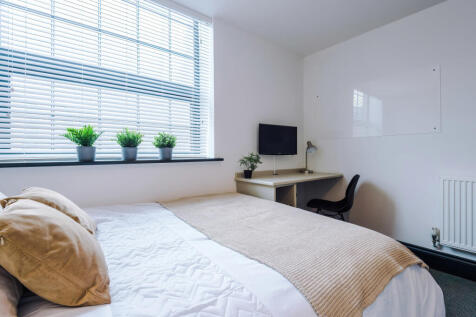 Flat V, HF, Bedroom 11