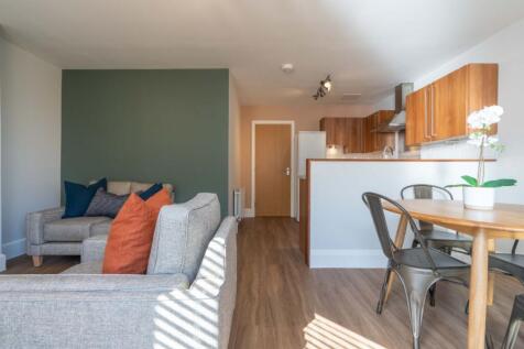 SYF2 - Living Area / Kitchen