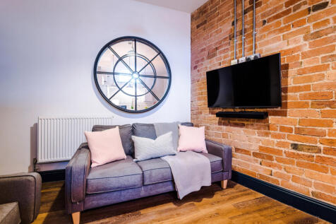 Flat 5, Shoe and Boot, Living Room 5