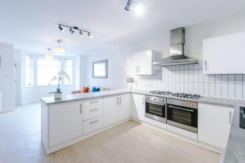 24BR - Living Room /Kitchen