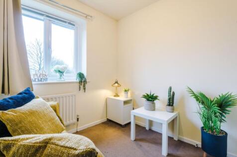 56 Charles House Living Room 3