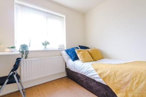 56 Charles House Bedroom 10