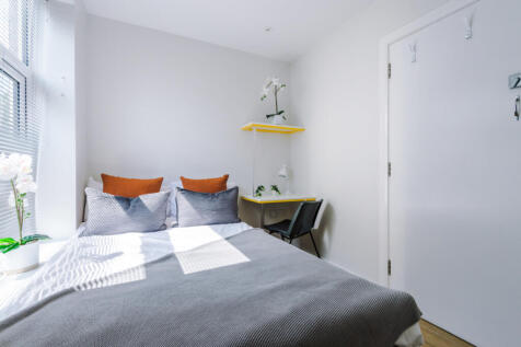 32 Cauldon Road Bedroom 8