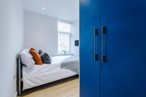 32 Cauldon Road Bedroom 13