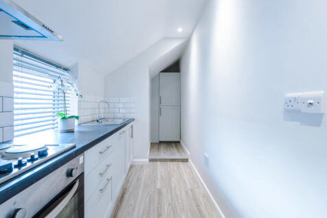 32 Cauldon Road Kitchen 2
