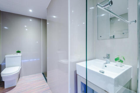 32 Cauldon Road Bathroom 4