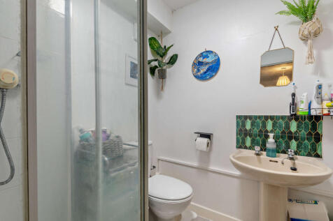 Bathroom  2  T202506031211.jpg